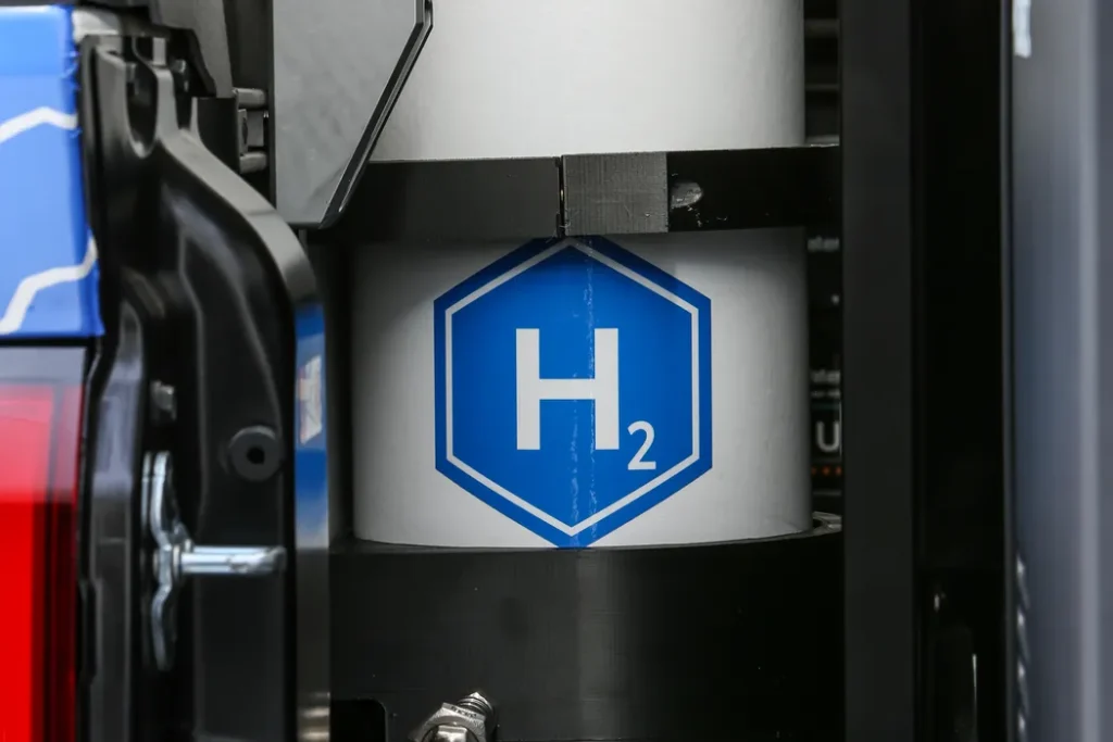 Toyota держит курс на водород: концепт Tacoma H2 Overland покоряет SEMA 2025