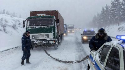 Метель парализовала дороги ВКО