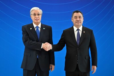 Токаев прибыл в «Ынтымак Ордо» в Бишкеке