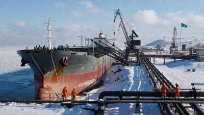 КазМунайГаз перенаправил 300 тыс. тонн нефти в декабре 2025